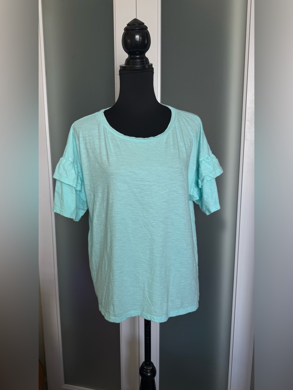 crown & ivy Mint Green Ruffle Sleeve Tee